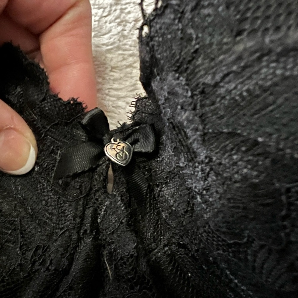 Body by Victoria Victoria’s Secret Bra - Picture 2 of 14